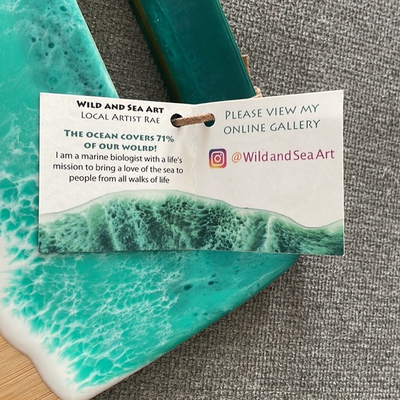 Custom Handmade Resin Coastal Ocean Serving Board - Picture 6 of 7